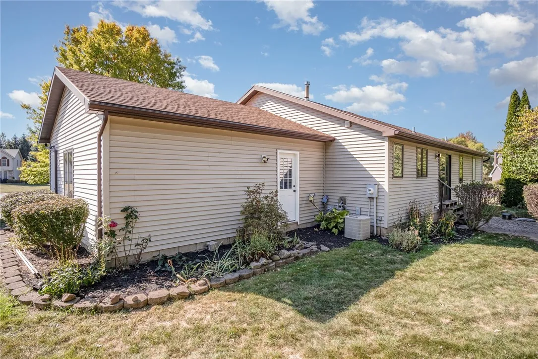 671 Whispering Pines Circle, Greece, New York 1461, Greece, New York 14612, 3 Bedrooms Bedrooms, 5 Rooms Rooms,1 BathroomBathrooms,Residential,For Sale,671 Whispering Pines Circle, Greece, New York 1461,0,R1643486