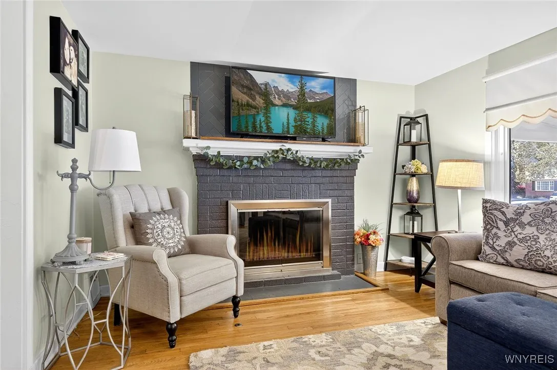 109 Avalon Dr, Amherst, New York 14226, Amherst, New York 14226, 3 Bedrooms Bedrooms, 6 Rooms Rooms,1 BathroomBathrooms,Residential,For Sale,109 Avalon Dr, Amherst, New York 14226,0,B1643424