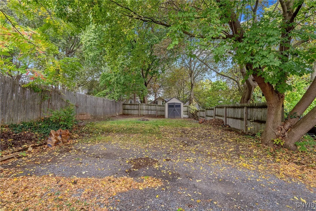 209 Boyden Street, Syracuse, New York 13203, Syracuse, New York 13203, 3 Bedrooms Bedrooms, 9 Rooms Rooms,1 BathroomBathrooms,Residential,For Sale,209 Boyden Street, Syracuse, New York 13203,0,S1643489