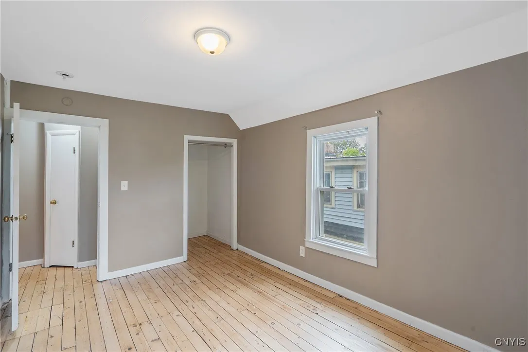 209 Boyden Street, Syracuse, New York 13203, Syracuse, New York 13203, 3 Bedrooms Bedrooms, 9 Rooms Rooms,1 BathroomBathrooms,Residential,For Sale,209 Boyden Street, Syracuse, New York 13203,0,S1643489
