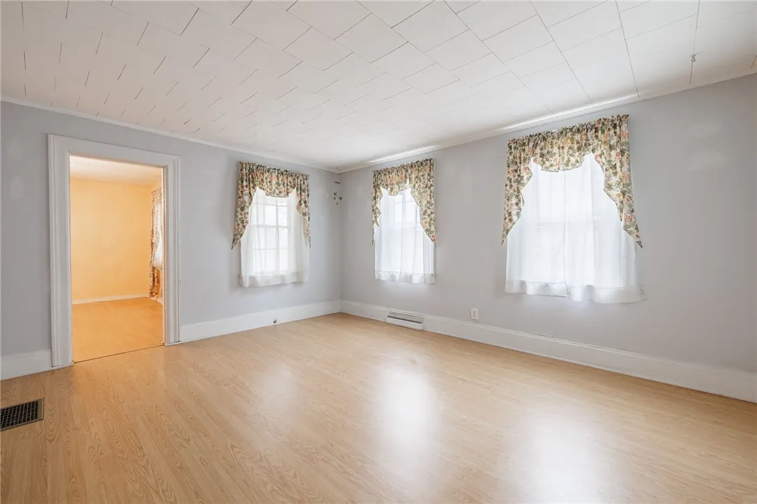 1138 Pinnacle Road, Henrietta, New York 14467, Henrietta, New York 14467, 3 Bedrooms Bedrooms, 7 Rooms Rooms,1 BathroomBathrooms,Residential,For Sale,1138 Pinnacle Road, Henrietta, New York 14467,0,R1643081