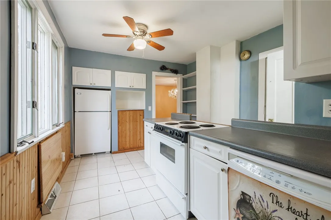 1138 Pinnacle Road, Henrietta, New York 14467, Henrietta, New York 14467, 3 Bedrooms Bedrooms, 7 Rooms Rooms,1 BathroomBathrooms,Residential,For Sale,1138 Pinnacle Road, Henrietta, New York 14467,0,R1643081