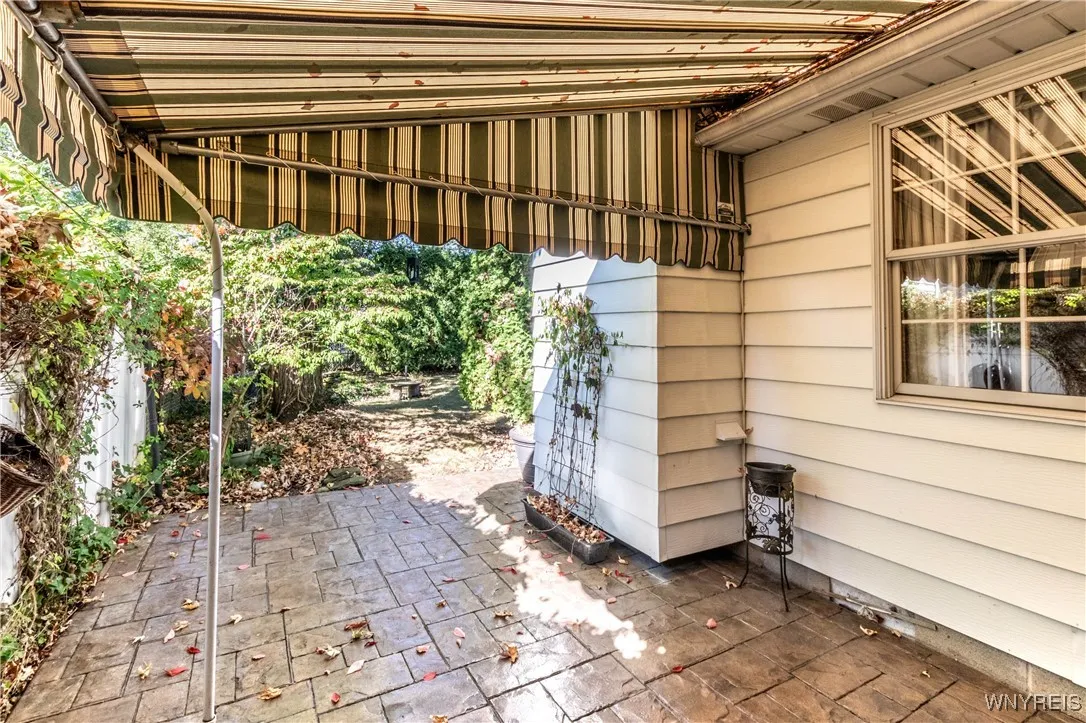 214 Pickford Avenue, Tonawanda, New York 14223, Tonawanda, New York 14223, 4 Bedrooms Bedrooms, 9 Rooms Rooms,1 BathroomBathrooms,Residential,For Sale,214 Pickford Avenue, Tonawanda, New York 14223,0,B1643250