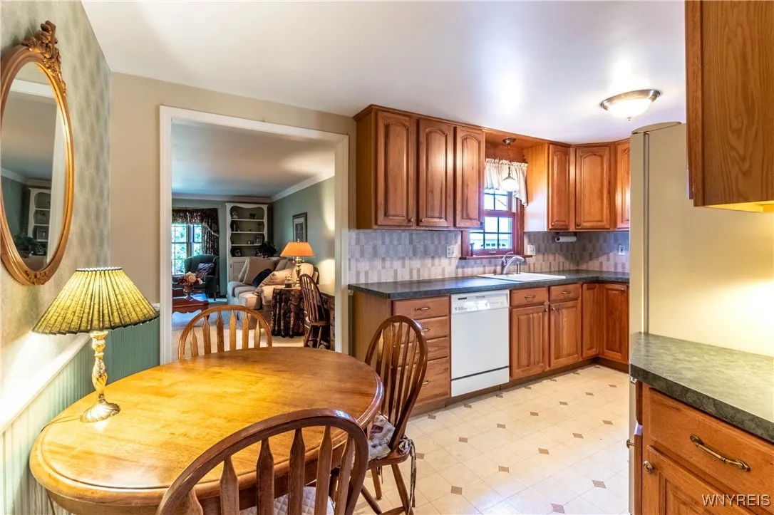 214 Pickford Avenue, Tonawanda, New York 14223, Tonawanda, New York 14223, 4 Bedrooms Bedrooms, 9 Rooms Rooms,1 BathroomBathrooms,Residential,For Sale,214 Pickford Avenue, Tonawanda, New York 14223,0,B1643250