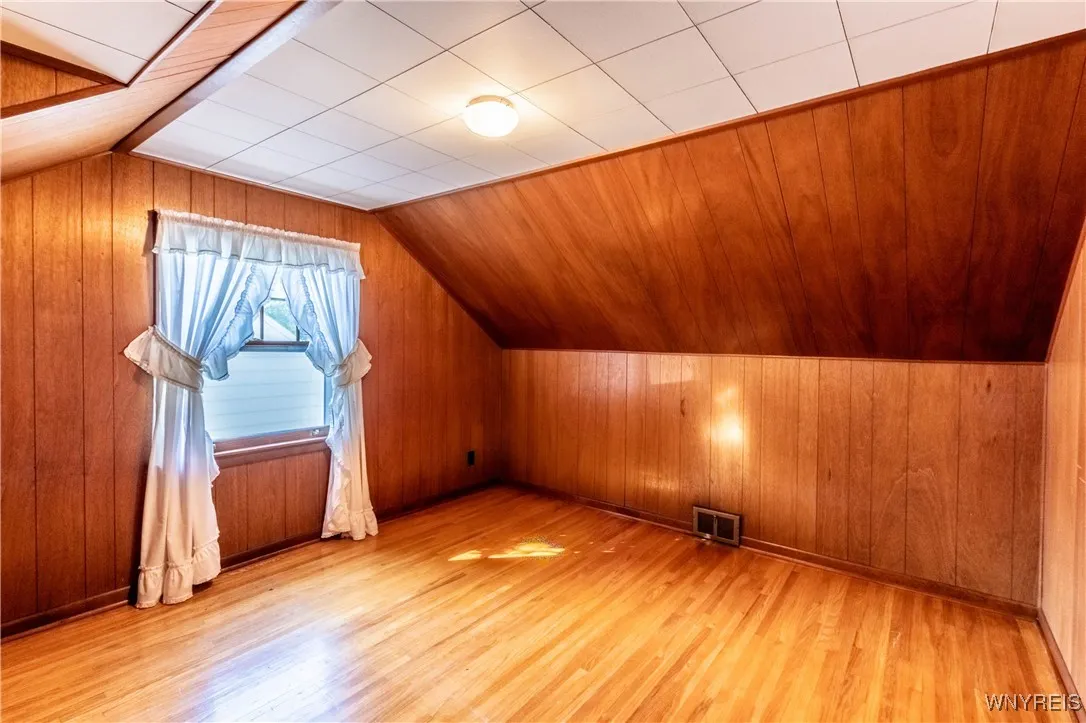 214 Pickford Avenue, Tonawanda, New York 14223, Tonawanda, New York 14223, 4 Bedrooms Bedrooms, 9 Rooms Rooms,1 BathroomBathrooms,Residential,For Sale,214 Pickford Avenue, Tonawanda, New York 14223,0,B1643250