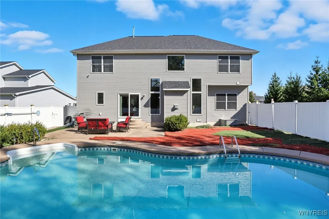 111 Caldwell Drive, West Seneca, New York 14224, West Seneca, New York 14224, 4 Bedrooms Bedrooms, 10 Rooms Rooms,2 BathroomsBathrooms,Residential,For Sale,111 Caldwell Drive, West Seneca, New York 14224,0,B1641637