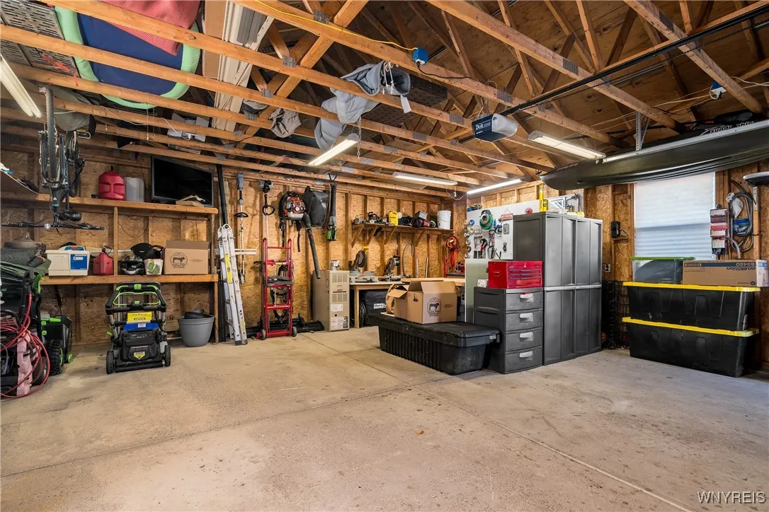 39 Dubonnet Drive, Cheektowaga, New York 14043, Cheektowaga, New York 14043, 3 Bedrooms Bedrooms, 6 Rooms Rooms,2 BathroomsBathrooms,Residential,For Sale,39 Dubonnet Drive, Cheektowaga, New York 14043,0,B1643411