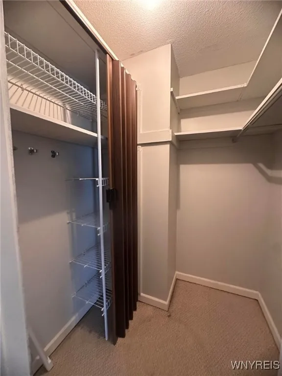 69 Henel Avenue 7, Amherst, New York 14226, Amherst, New York 14226, 2 Bedrooms Bedrooms, 6 Rooms Rooms,2 BathroomsBathrooms,Residential Lease,For Rent,69 Henel Avenue 7, Amherst, New York 14226,0,B1643163