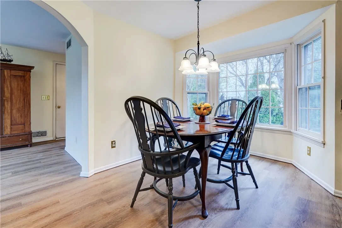 2 Foxpointe Circle, Perinton, New York 14450, Perinton, New York 14450, 4 Bedrooms Bedrooms, 8 Rooms Rooms,2 BathroomsBathrooms,Residential,For Sale,2 Foxpointe Circle, Perinton, New York 14450,0,R1643015