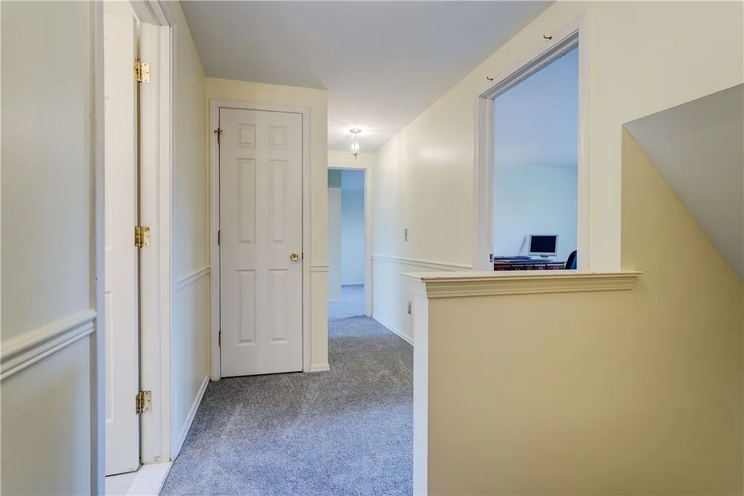 2 Foxpointe Circle, Perinton, New York 14450, Perinton, New York 14450, 4 Bedrooms Bedrooms, 8 Rooms Rooms,2 BathroomsBathrooms,Residential,For Sale,2 Foxpointe Circle, Perinton, New York 14450,0,R1643015