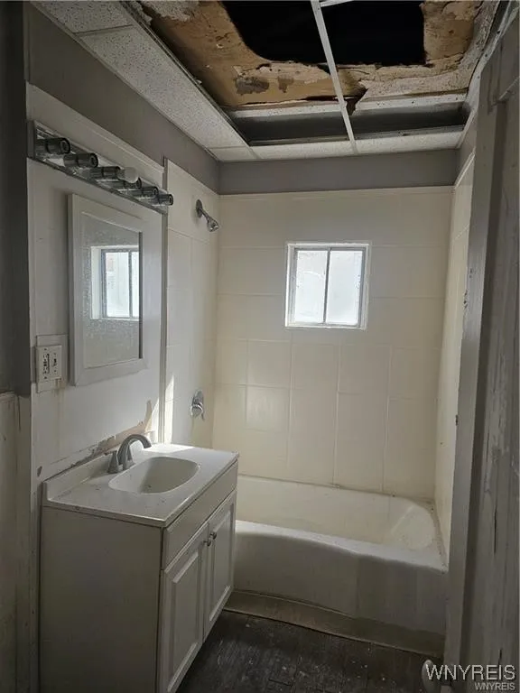 135 Pine Street, Lockport City, New York 14094, Lockport City, New York 14094, 5 Bedrooms Bedrooms, ,Multi Family,For Sale,135 Pine Street, Lockport City, New York 14094,0,B1643517