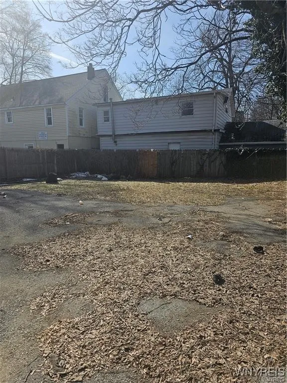 135 Pine Street, Lockport City, New York 14094, Lockport City, New York 14094, 5 Bedrooms Bedrooms, ,Multi Family,For Sale,135 Pine Street, Lockport City, New York 14094,0,B1643517