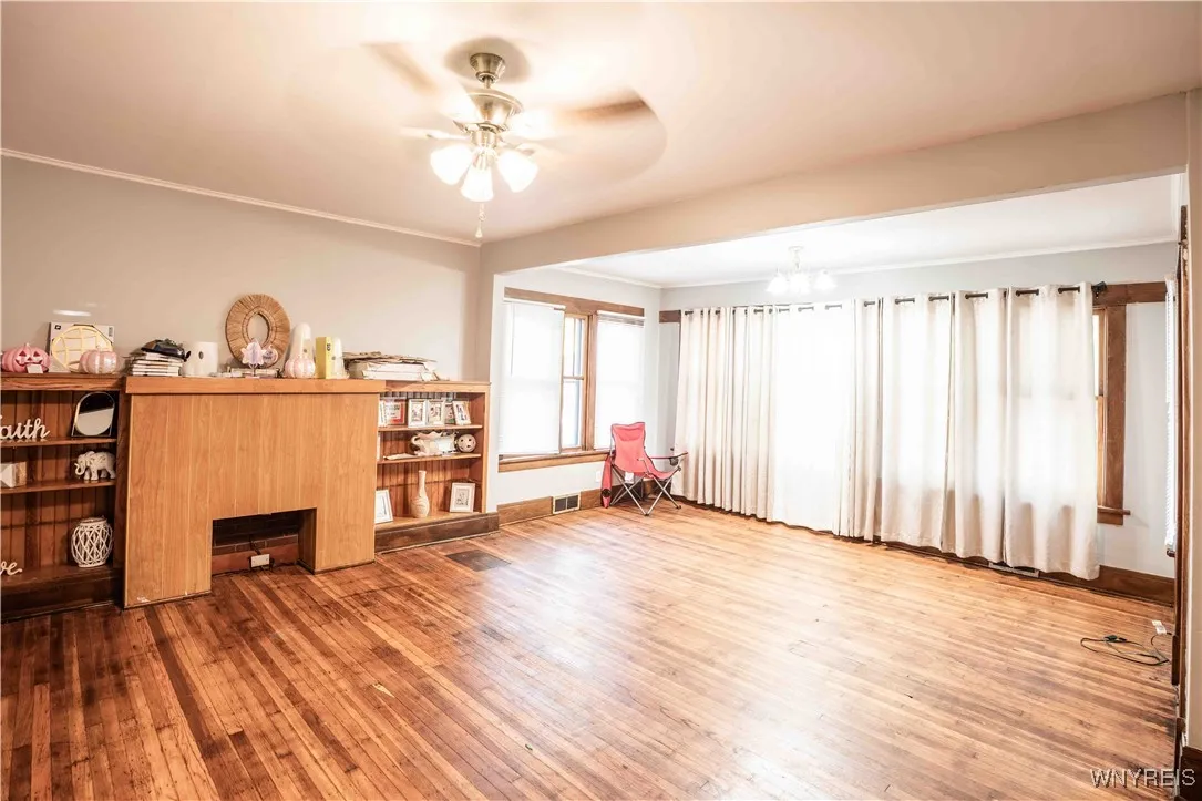 255 Lisbon Avenue, Buffalo, New York 14215, Buffalo, New York 14215, 6 Bedrooms Bedrooms, ,2 BathroomsBathrooms,Residential,For Sale,255 Lisbon Avenue, Buffalo, New York 14215,0,B1643183