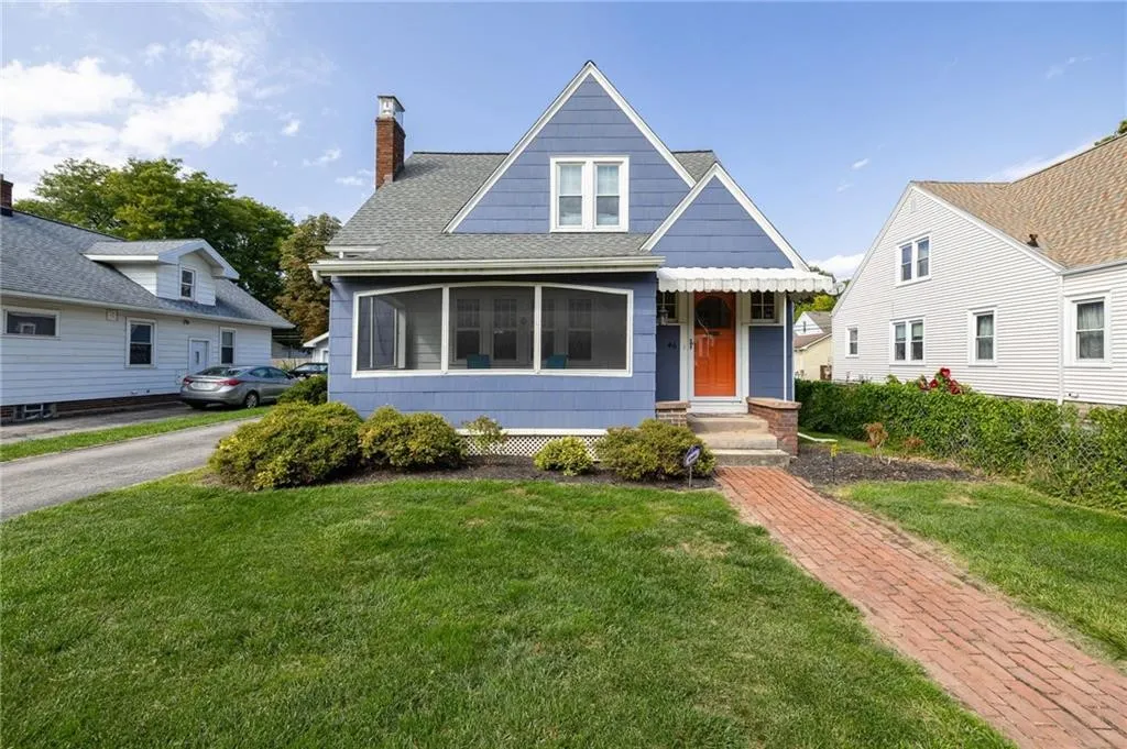 46 Whiteford Road, Rochester, New York 14620, Rochester, New York 14620, 3 Bedrooms Bedrooms, 7 Rooms Rooms,2 BathroomsBathrooms,Residential Lease,For Rent,46 Whiteford Road, Rochester, New York 14620,0,R1643126