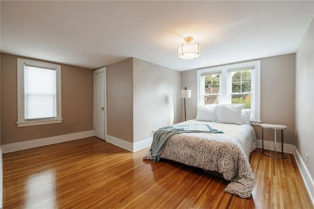 46 Whiteford Road, Rochester, New York 14620, Rochester, New York 14620, 3 Bedrooms Bedrooms, 7 Rooms Rooms,2 BathroomsBathrooms,Residential Lease,For Rent,46 Whiteford Road, Rochester, New York 14620,0,R1643126