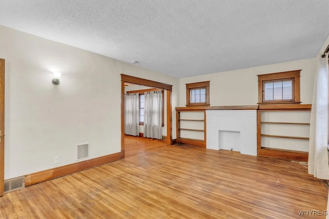 131 Tacoma Avenue, Buffalo, New York 14216, Buffalo, New York 14216, 6 Bedrooms Bedrooms, ,2 BathroomsBathrooms,Residential,For Sale,131 Tacoma Avenue, Buffalo, New York 14216,0,B1643231