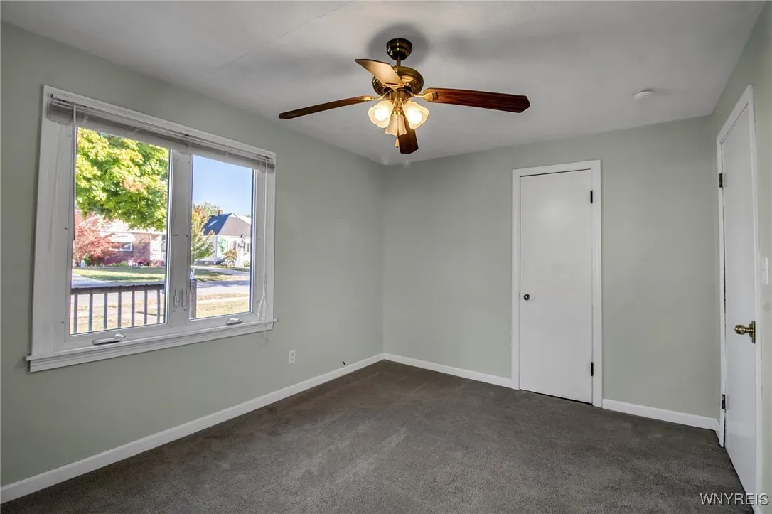 372 Tremont Avenue, Tonawanda, New York 14217, Tonawanda, New York 14217, 3 Bedrooms Bedrooms, 6 Rooms Rooms,1 BathroomBathrooms,Residential,For Sale,372 Tremont Avenue, Tonawanda, New York 14217,0,B1642979