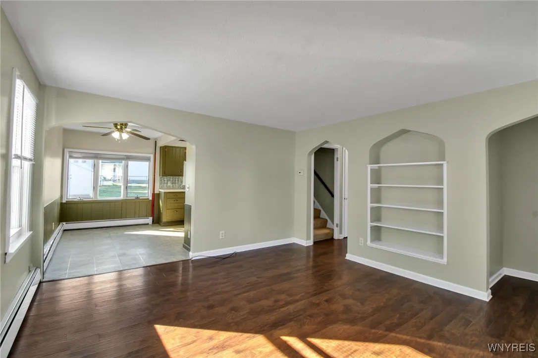 372 Tremont Avenue, Tonawanda, New York 14217, Tonawanda, New York 14217, 3 Bedrooms Bedrooms, 6 Rooms Rooms,1 BathroomBathrooms,Residential,For Sale,372 Tremont Avenue, Tonawanda, New York 14217,0,B1642979