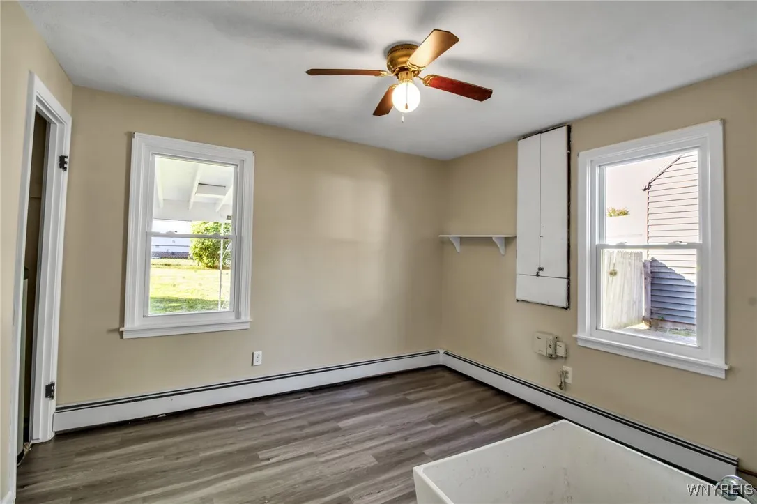 372 Tremont Avenue, Tonawanda, New York 14217, Tonawanda, New York 14217, 3 Bedrooms Bedrooms, 6 Rooms Rooms,1 BathroomBathrooms,Residential,For Sale,372 Tremont Avenue, Tonawanda, New York 14217,0,B1642979