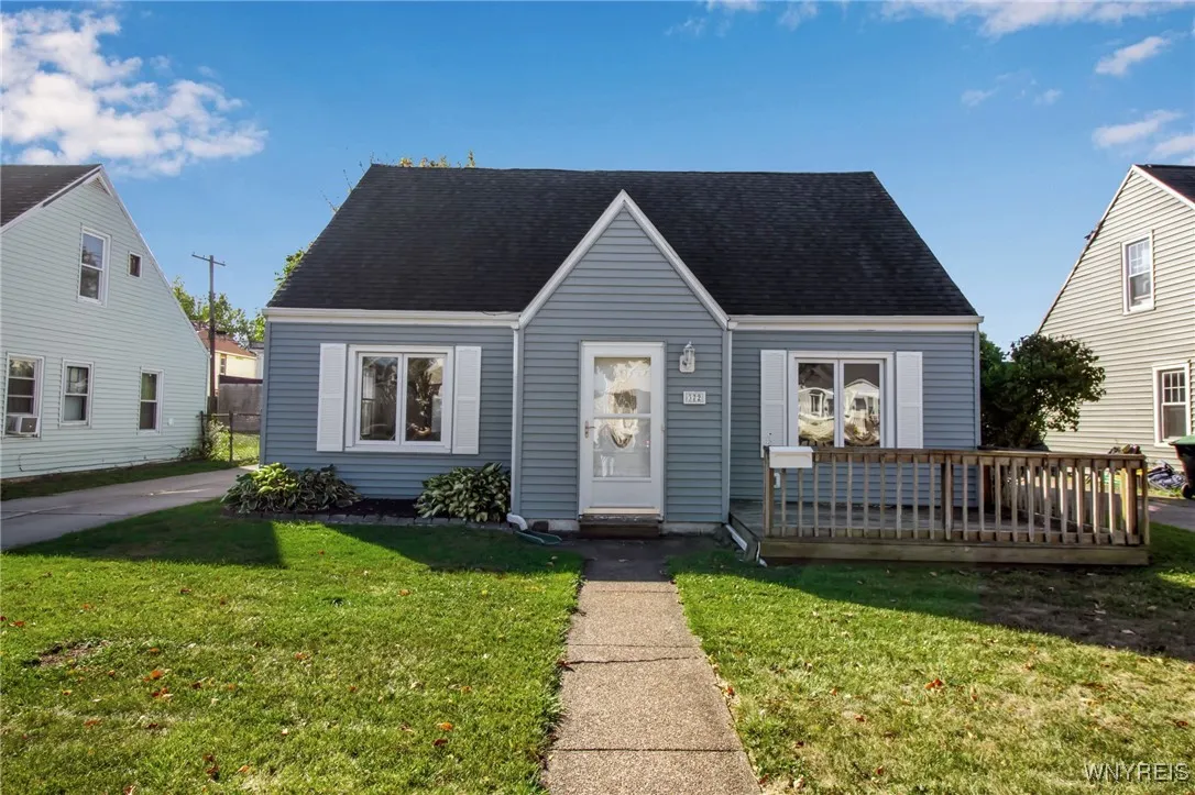 372 Tremont Avenue, Tonawanda, New York 14217, Tonawanda, New York 14217, 3 Bedrooms Bedrooms, 6 Rooms Rooms,1 BathroomBathrooms,Residential,For Sale,372 Tremont Avenue, Tonawanda, New York 14217,0,B1642979