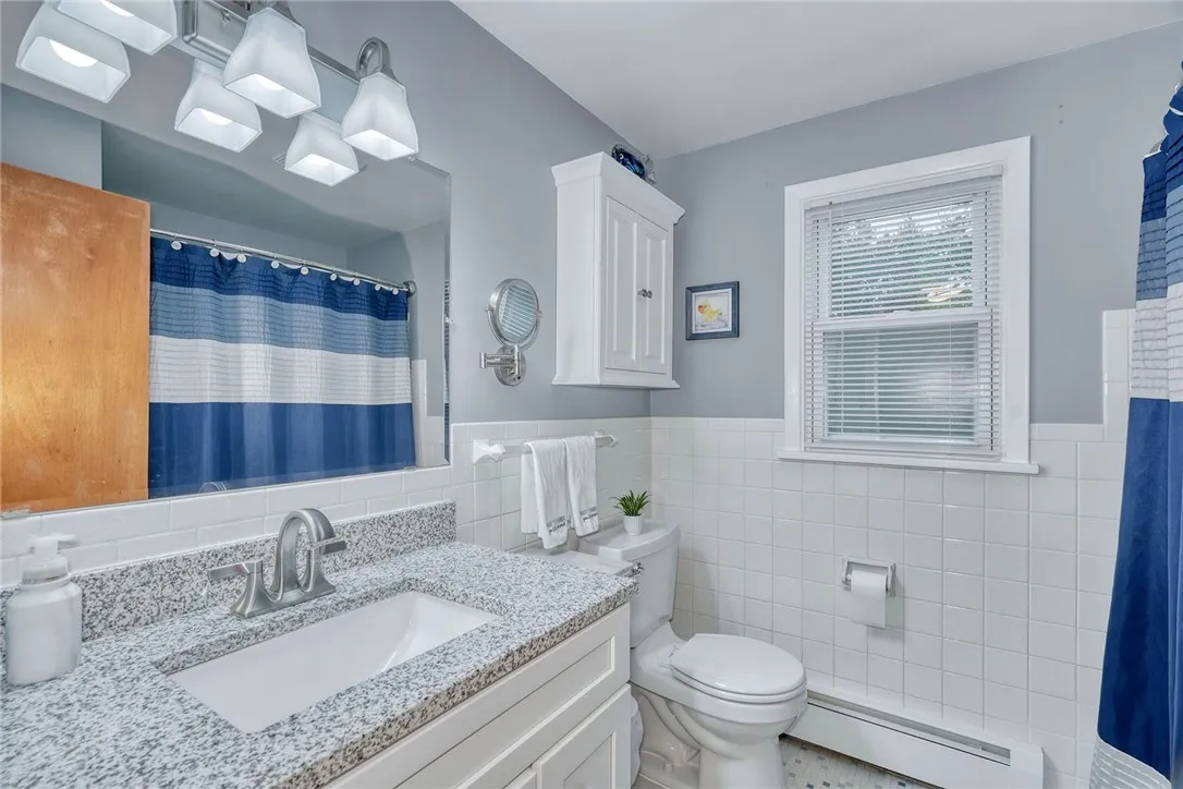 Second floor full bath