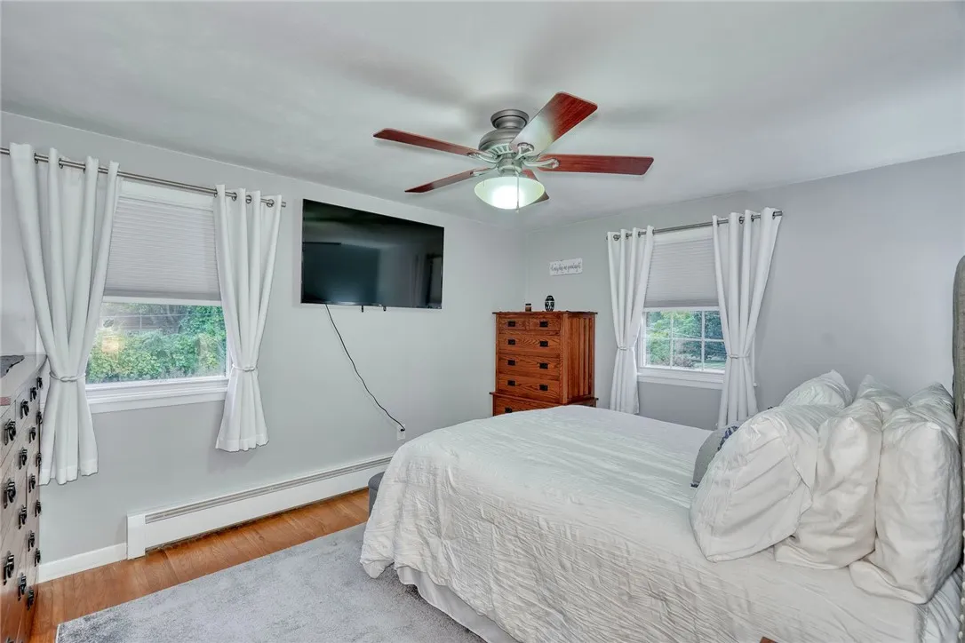 1127 Brooktree Lane, Webster, New York 14580, Webster, New York 14580, 4 Bedrooms Bedrooms, 8 Rooms Rooms,1 BathroomBathrooms,Residential,For Sale,1127 Brooktree Lane, Webster, New York 14580,0,R1642636