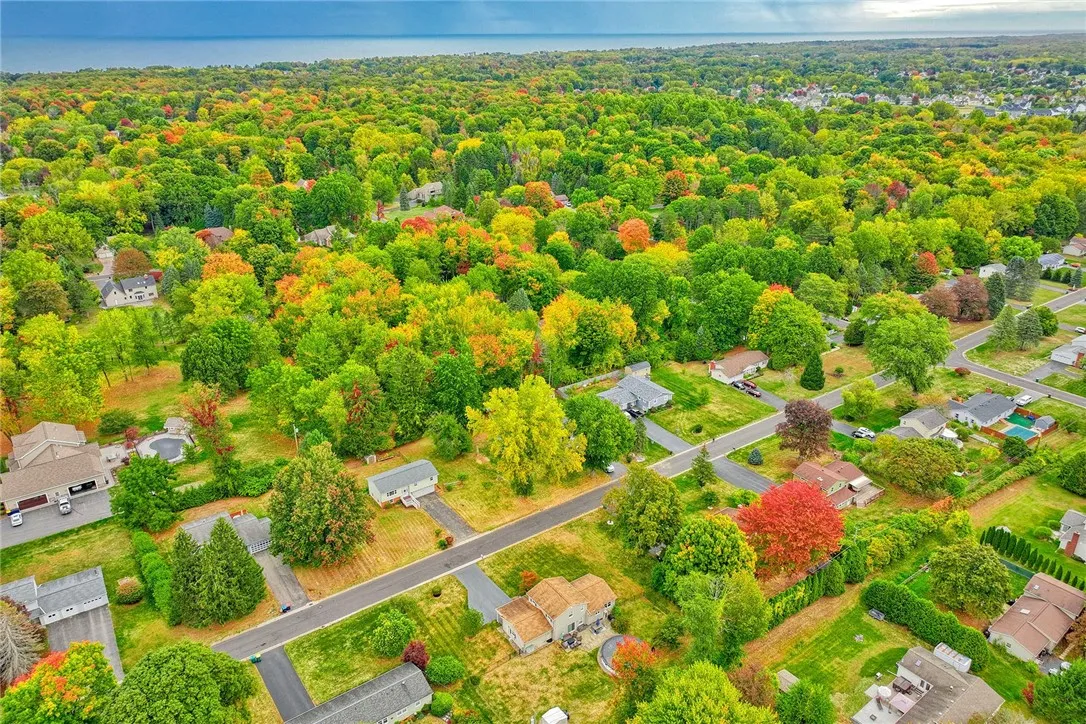 Located just 1 mile from Webster Park and Lake Ontario