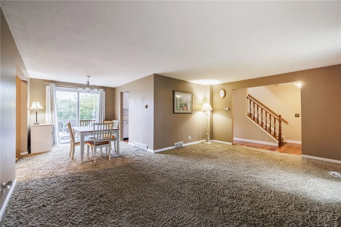 3 Sunny Slope Drive, Parma, New York 14468, Parma, New York 14468, 3 Bedrooms Bedrooms, 8 Rooms Rooms,1 BathroomBathrooms,Residential,For Sale,3 Sunny Slope Drive, Parma, New York 14468,0,R1642055