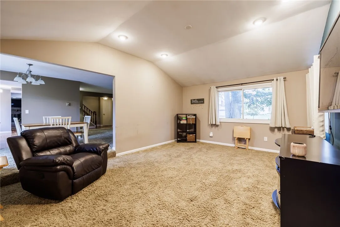 3 Sunny Slope Drive, Parma, New York 14468, Parma, New York 14468, 3 Bedrooms Bedrooms, 8 Rooms Rooms,1 BathroomBathrooms,Residential,For Sale,3 Sunny Slope Drive, Parma, New York 14468,0,R1642055