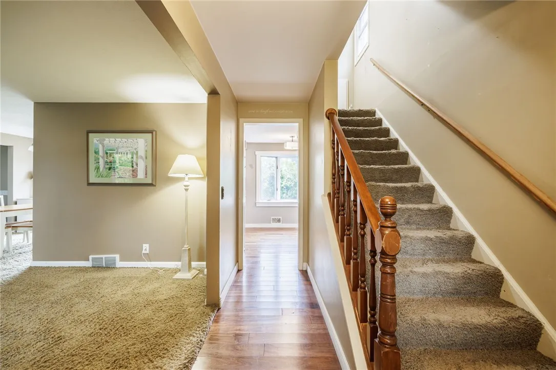 3 Sunny Slope Drive, Parma, New York 14468, Parma, New York 14468, 3 Bedrooms Bedrooms, 8 Rooms Rooms,1 BathroomBathrooms,Residential,For Sale,3 Sunny Slope Drive, Parma, New York 14468,0,R1642055