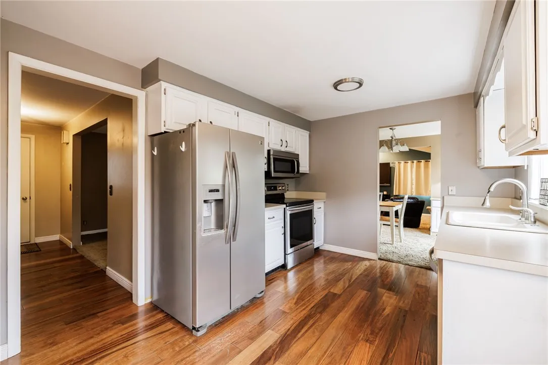 3 Sunny Slope Drive, Parma, New York 14468, Parma, New York 14468, 3 Bedrooms Bedrooms, 8 Rooms Rooms,1 BathroomBathrooms,Residential,For Sale,3 Sunny Slope Drive, Parma, New York 14468,0,R1642055