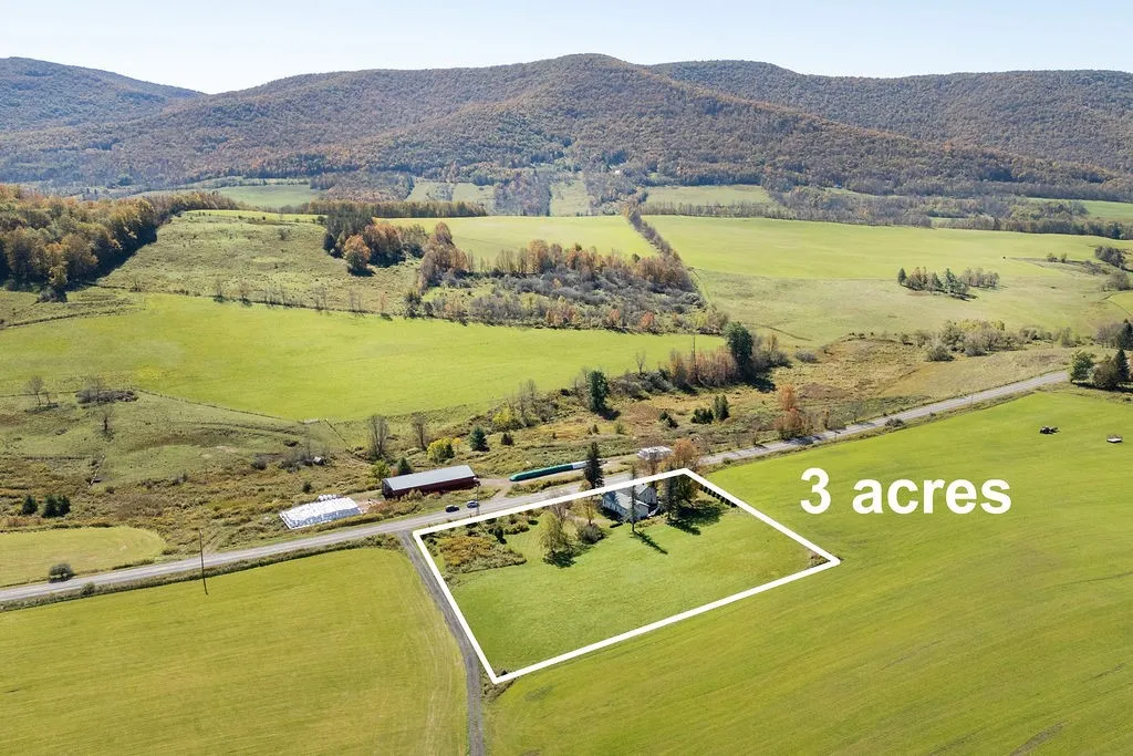 15737 County Highway 18, Stamford, New York 13788, Stamford, New York 13788, 4 Bedrooms Bedrooms, 9 Rooms Rooms,2 BathroomsBathrooms,Residential,For Sale,15737 County Highway 18, Stamford, New York 13788,0,R1643321