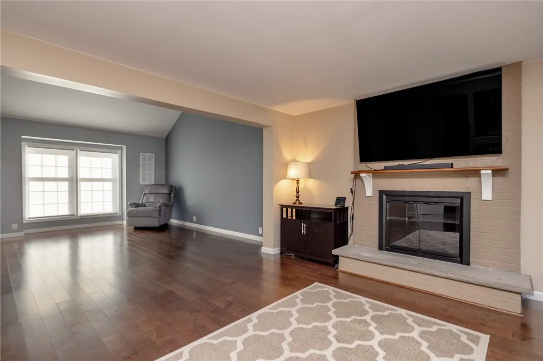 63 Brandon Circle, Greece, New York 14612, Greece, New York 14612, 3 Bedrooms Bedrooms, 7 Rooms Rooms,2 BathroomsBathrooms,Residential,For Sale,63 Brandon Circle, Greece, New York 14612,0,R1643473