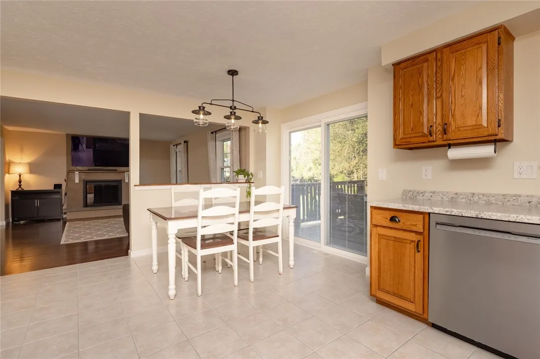 63 Brandon Circle, Greece, New York 14612, Greece, New York 14612, 3 Bedrooms Bedrooms, 7 Rooms Rooms,2 BathroomsBathrooms,Residential,For Sale,63 Brandon Circle, Greece, New York 14612,0,R1643473