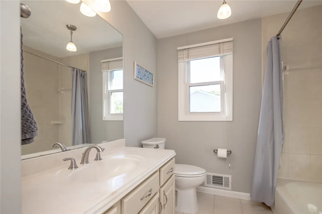 63 Brandon Circle, Greece, New York 14612, Greece, New York 14612, 3 Bedrooms Bedrooms, 7 Rooms Rooms,2 BathroomsBathrooms,Residential,For Sale,63 Brandon Circle, Greece, New York 14612,0,R1643473