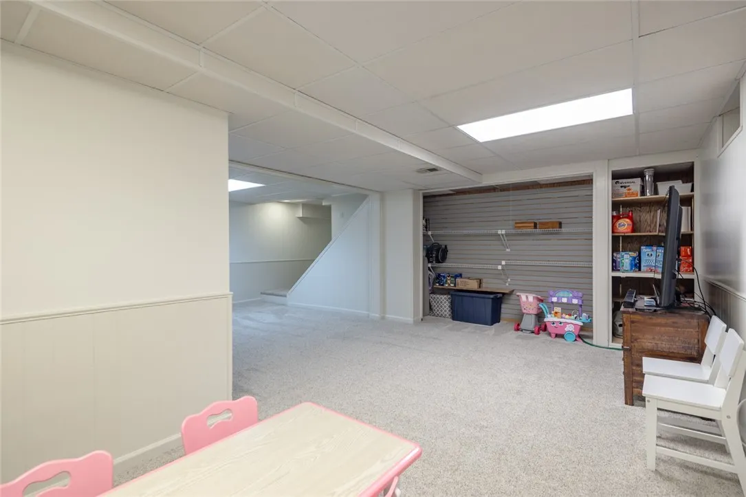 63 Brandon Circle, Greece, New York 14612, Greece, New York 14612, 3 Bedrooms Bedrooms, 7 Rooms Rooms,2 BathroomsBathrooms,Residential,For Sale,63 Brandon Circle, Greece, New York 14612,0,R1643473