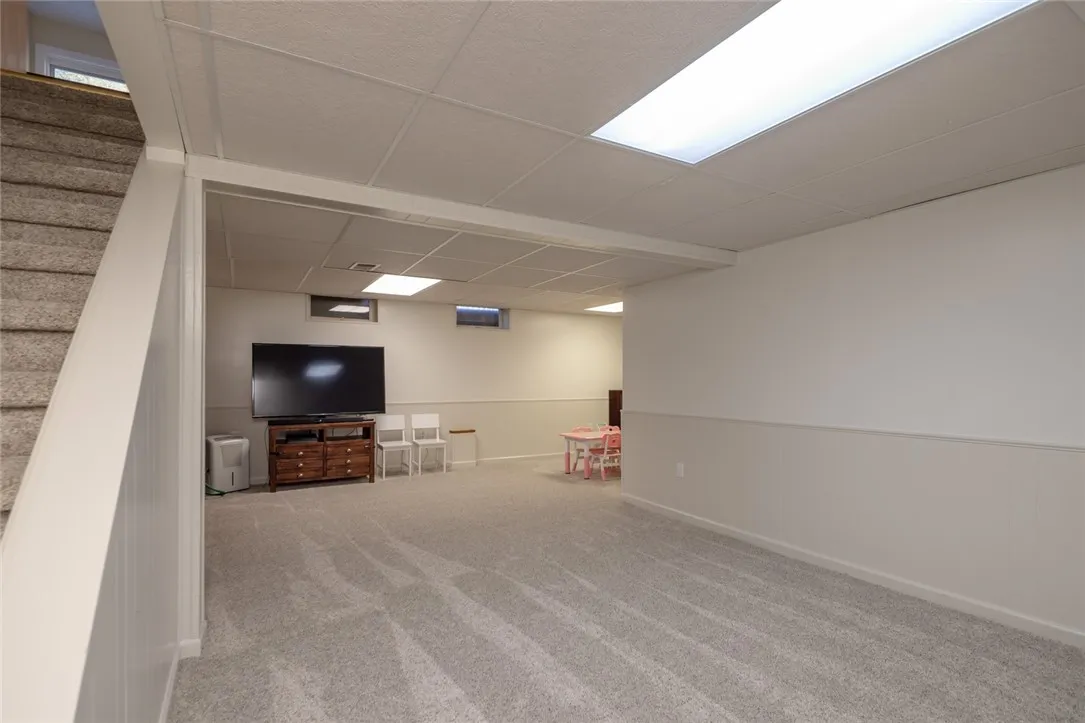 63 Brandon Circle, Greece, New York 14612, Greece, New York 14612, 3 Bedrooms Bedrooms, 7 Rooms Rooms,2 BathroomsBathrooms,Residential,For Sale,63 Brandon Circle, Greece, New York 14612,0,R1643473