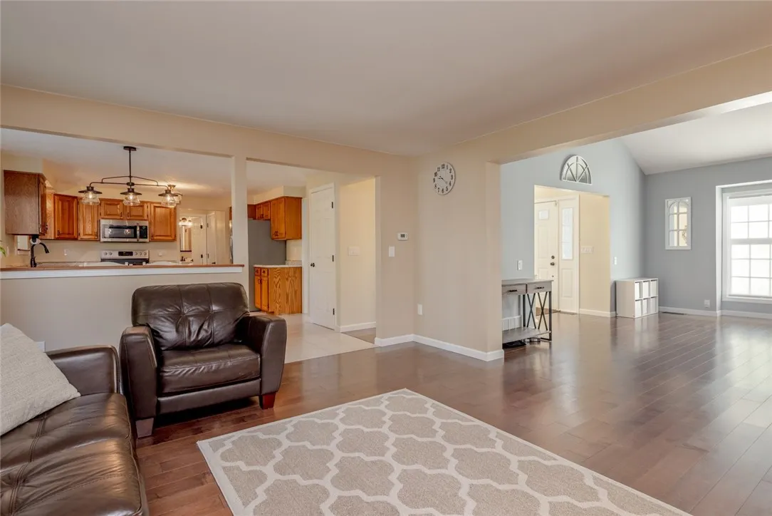 63 Brandon Circle, Greece, New York 14612, Greece, New York 14612, 3 Bedrooms Bedrooms, 7 Rooms Rooms,2 BathroomsBathrooms,Residential,For Sale,63 Brandon Circle, Greece, New York 14612,0,R1643473