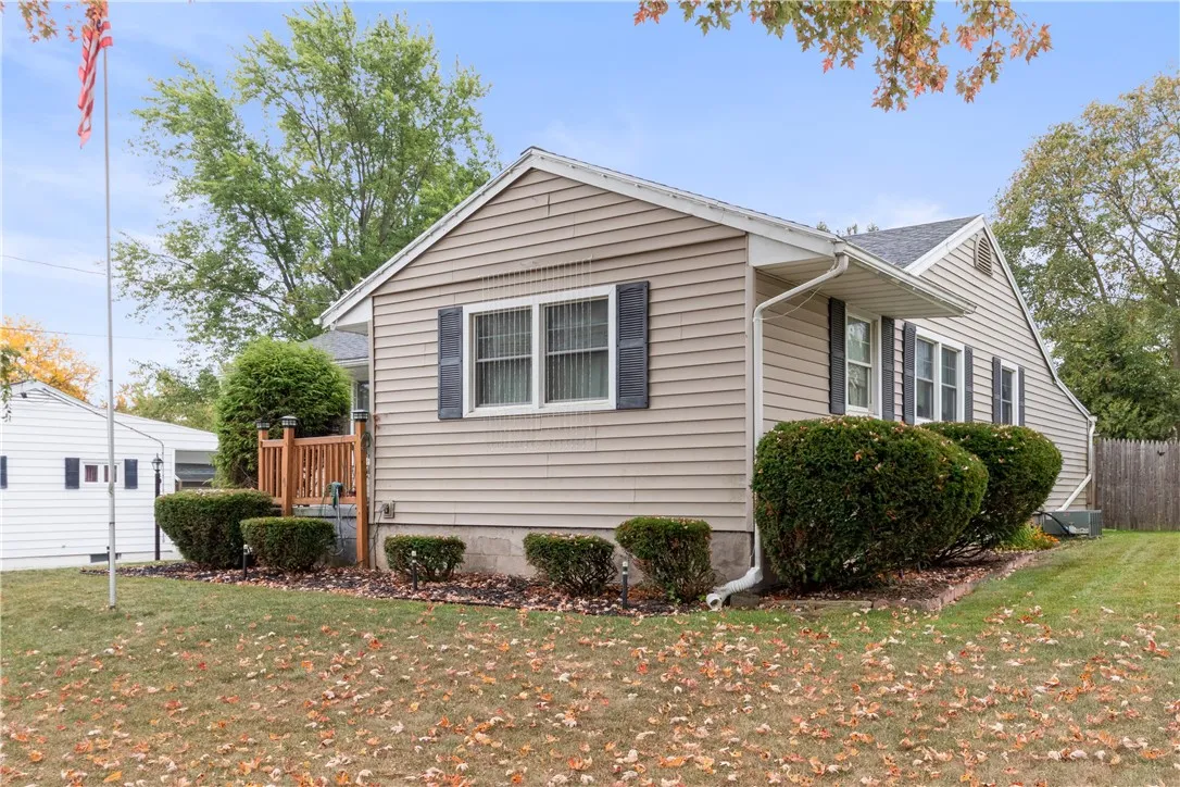 33 Bennett Street, Geneva City, New York 14456, Geneva City, New York 14456, 3 Bedrooms Bedrooms, 10 Rooms Rooms,3 BathroomsBathrooms,Residential,For Sale,33 Bennett Street, Geneva City, New York 14456,0,R1643248