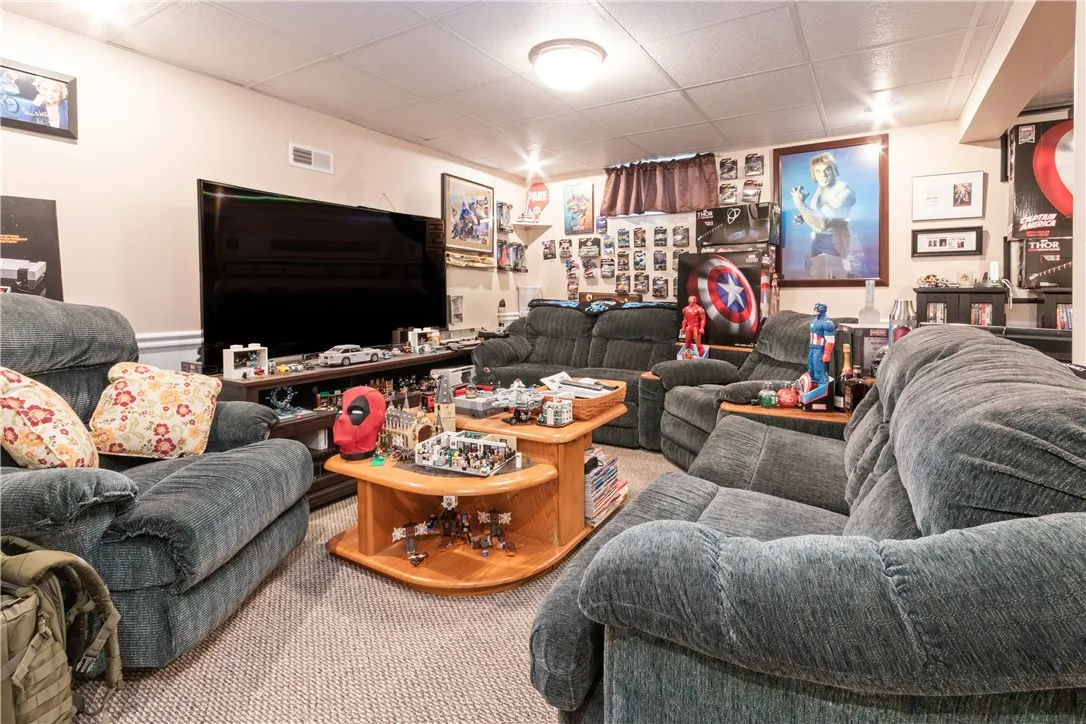 33 Bennett Street, Geneva City, New York 14456, Geneva City, New York 14456, 3 Bedrooms Bedrooms, 10 Rooms Rooms,3 BathroomsBathrooms,Residential,For Sale,33 Bennett Street, Geneva City, New York 14456,0,R1643248