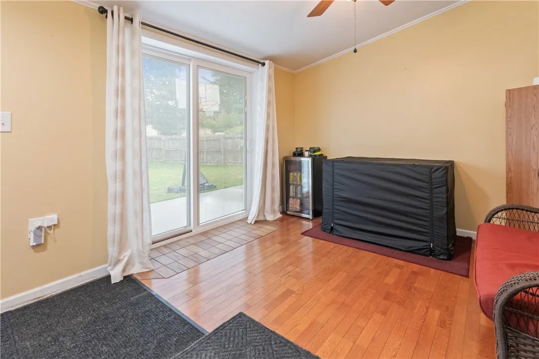 33 Bennett Street, Geneva City, New York 14456, Geneva City, New York 14456, 3 Bedrooms Bedrooms, 10 Rooms Rooms,3 BathroomsBathrooms,Residential,For Sale,33 Bennett Street, Geneva City, New York 14456,0,R1643248