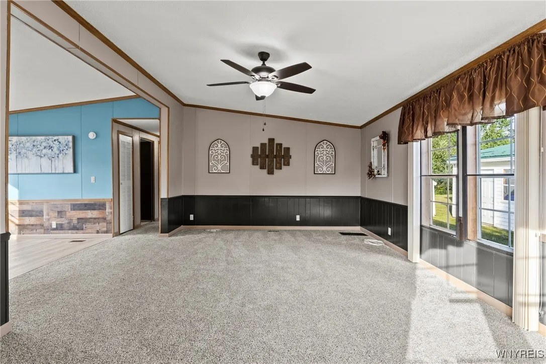 1045 Fernwood Avenue, Lockport Town, New York 1409, Lockport Town, New York 14094, 2 Bedrooms Bedrooms, 8 Rooms Rooms,2 BathroomsBathrooms,Residential,For Sale,1045 Fernwood Avenue, Lockport Town, New York 1409,0,B1643188