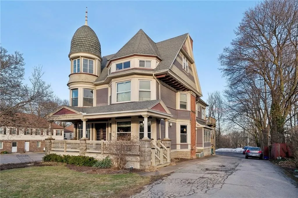 1108 Lake Avenue, Rochester, New York 14613, Rochester, New York 14613, 1 Bedroom Bedrooms, 4 Rooms Rooms,1 BathroomBathrooms,Residential Lease,For Rent,1108 Lake Avenue, Rochester, New York 14613,0,R1641856