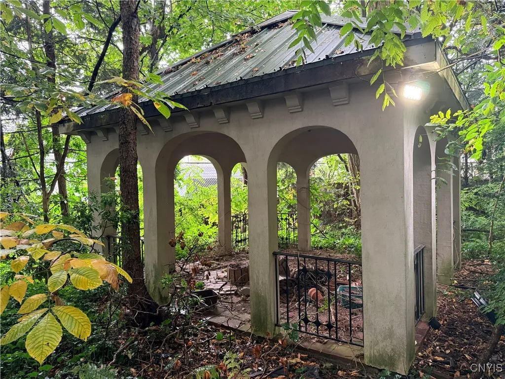 7 Reynolds Avenue, Cortland, New York 13045, Cortland, New York 13045, 6 Bedrooms Bedrooms, 15 Rooms Rooms,5 BathroomsBathrooms,Residential,For Sale,7 Reynolds Avenue, Cortland, New York 13045,0,S1640088