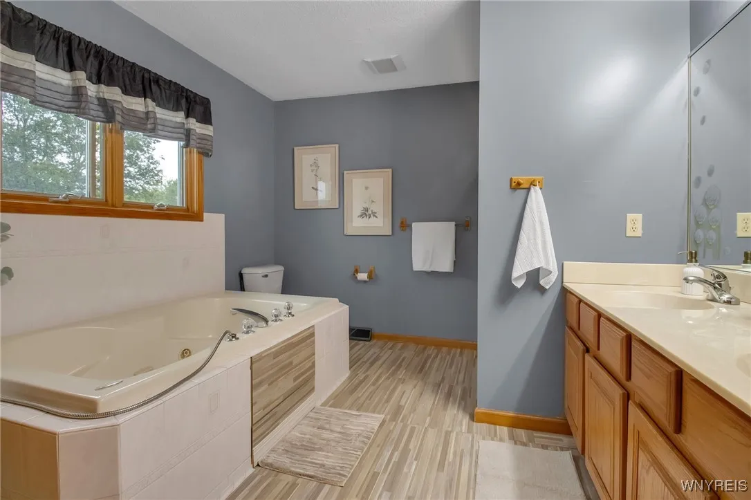 55 Allendale Road, West Seneca, New York 14224, West Seneca, New York 14224, 3 Bedrooms Bedrooms, 12 Rooms Rooms,2 BathroomsBathrooms,Residential,For Sale,55 Allendale Road, West Seneca, New York 14224,0,B1643160
