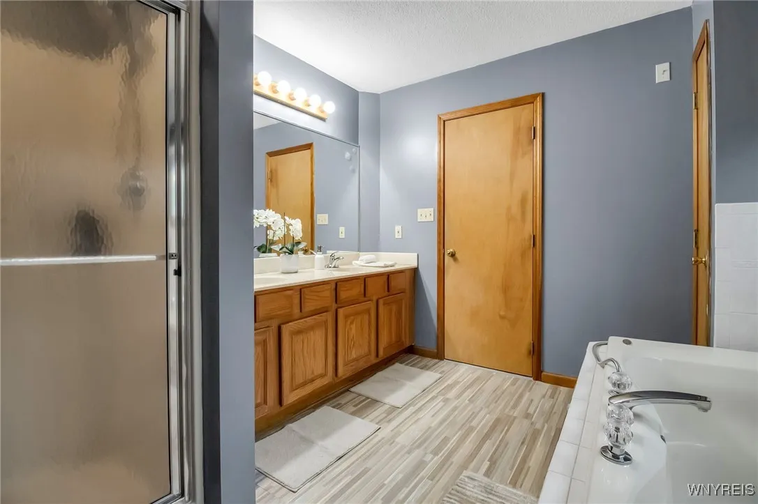 primary bath shower