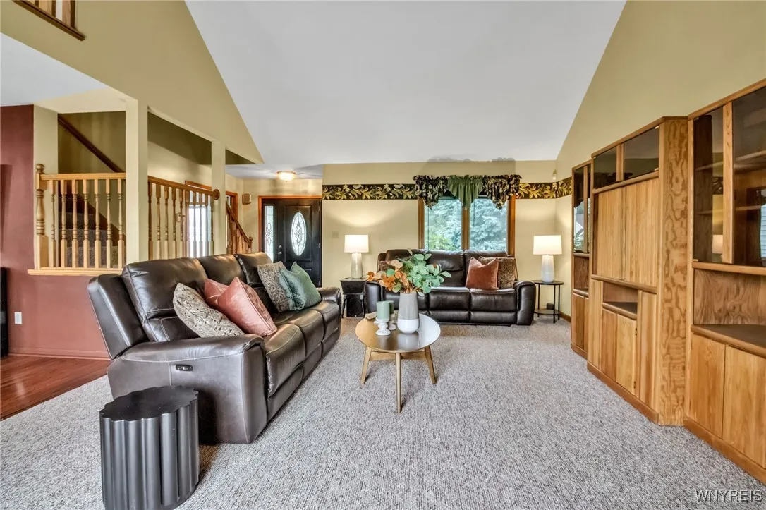 55 Allendale Road, West Seneca, New York 14224, West Seneca, New York 14224, 3 Bedrooms Bedrooms, 12 Rooms Rooms,2 BathroomsBathrooms,Residential,For Sale,55 Allendale Road, West Seneca, New York 14224,0,B1643160