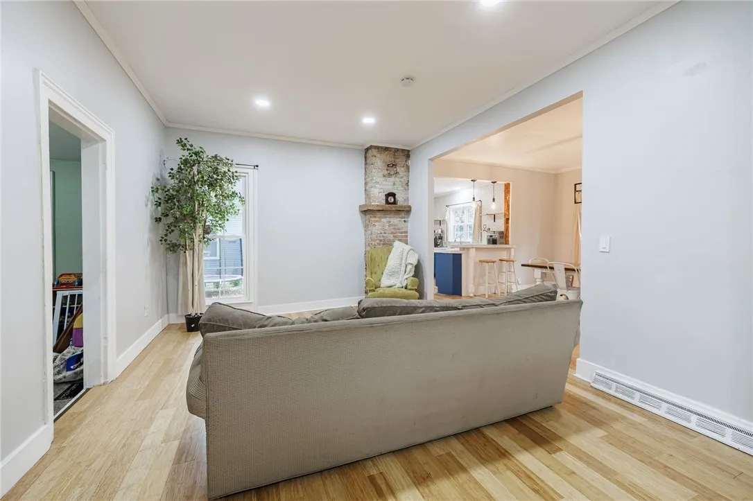 18 Monroe Street, Mendon, New York 14472, Mendon, New York 14472, 4 Bedrooms Bedrooms, 7 Rooms Rooms,2 BathroomsBathrooms,Residential,For Sale,18 Monroe Street, Mendon, New York 14472,0,R1641277