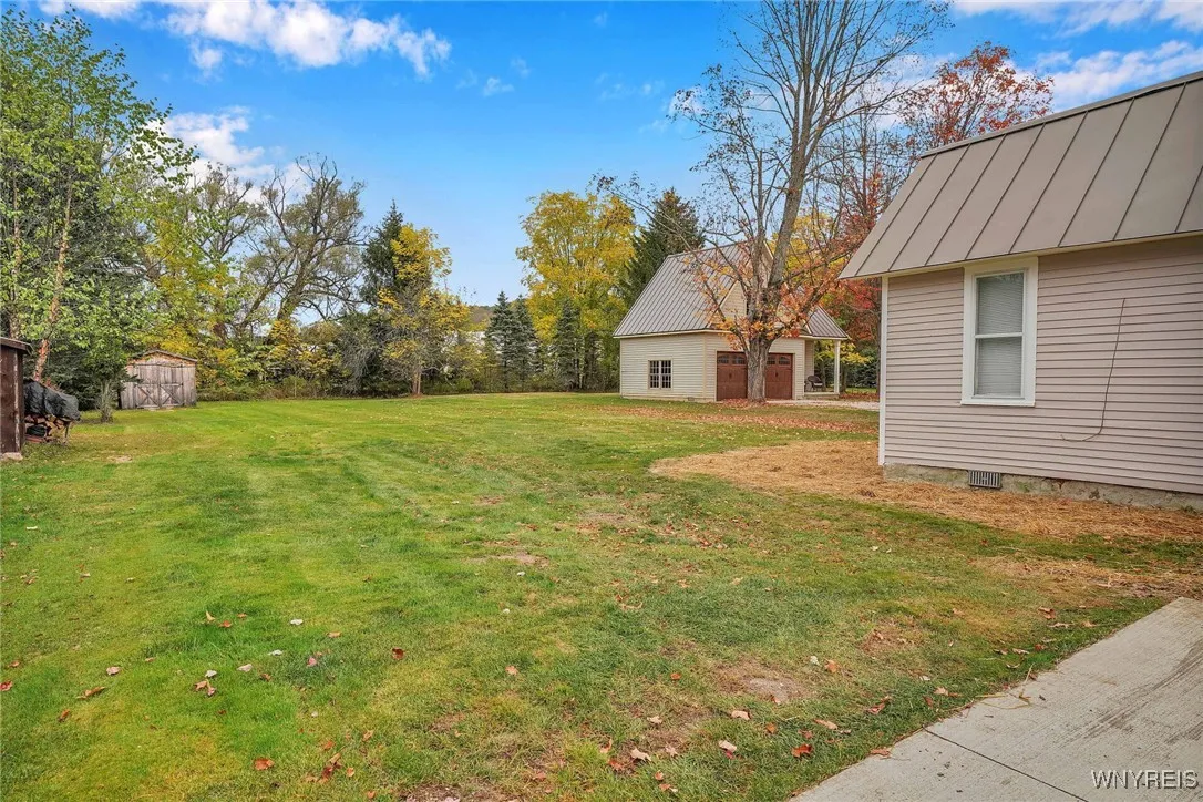 21 Elizabeth Street, Ellicottville, New York 14731, Ellicottville, New York 14731, 2 Bedrooms Bedrooms, 8 Rooms Rooms,2 BathroomsBathrooms,Residential,For Sale,21 Elizabeth Street, Ellicottville, New York 14731,0,B1642155