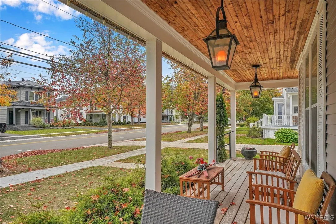 21 Elizabeth Street, Ellicottville, New York 14731, Ellicottville, New York 14731, 2 Bedrooms Bedrooms, 8 Rooms Rooms,2 BathroomsBathrooms,Residential,For Sale,21 Elizabeth Street, Ellicottville, New York 14731,0,B1642155